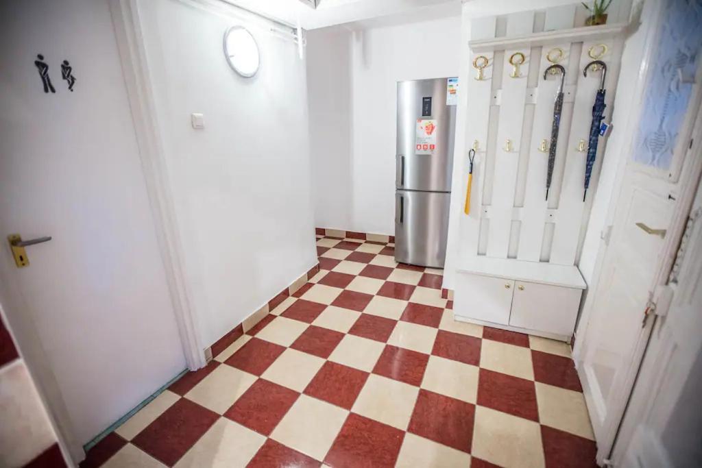 Center Apartment 5 Private Room For 19 People Budapest Kültér fotó